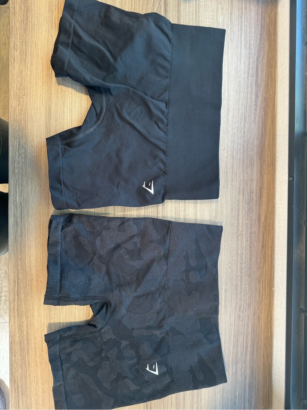 GYMSHARK BUNDLE OF 2 SHORTS